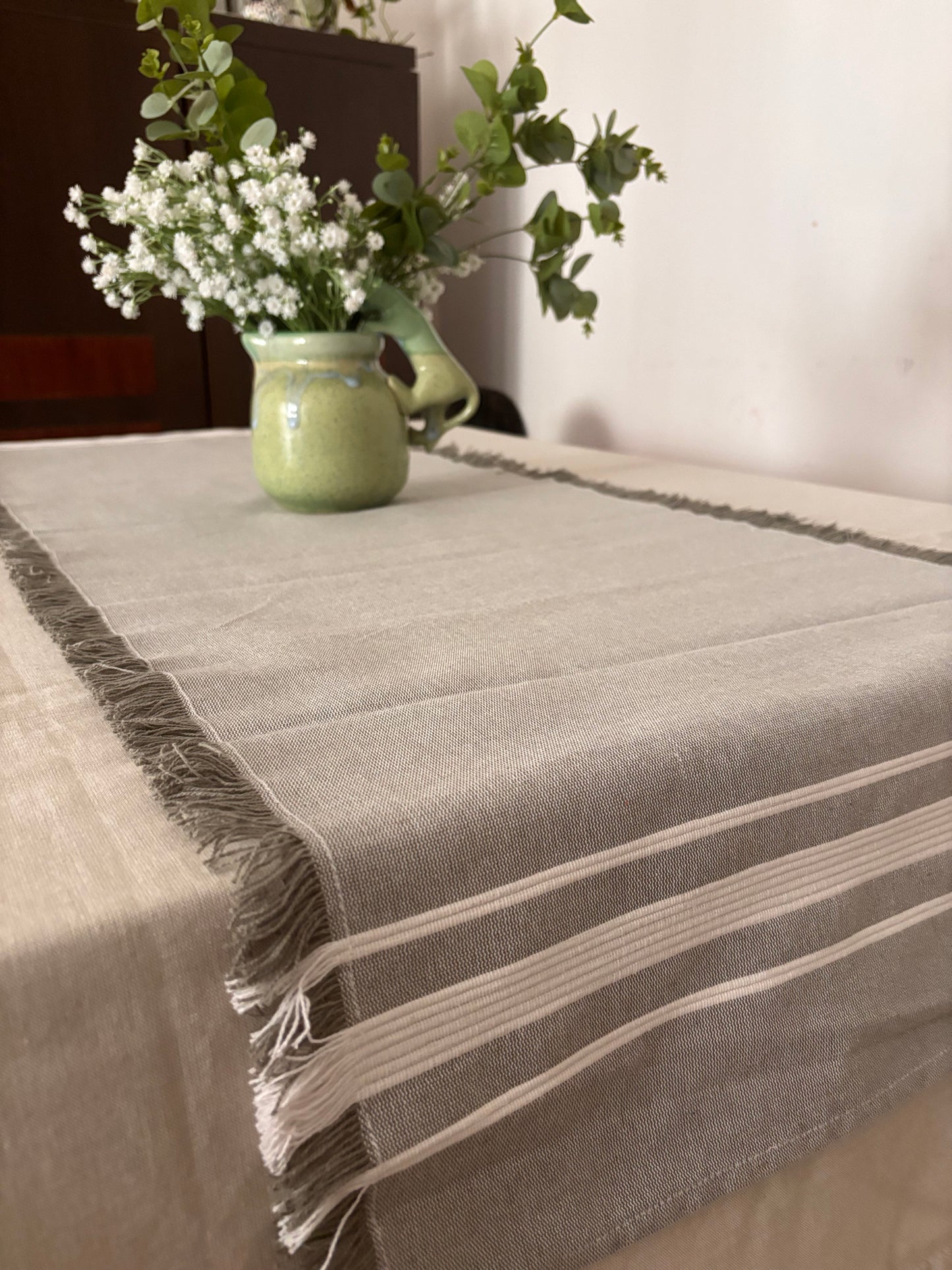 Woven Fringed 4-seater Cotton Runner